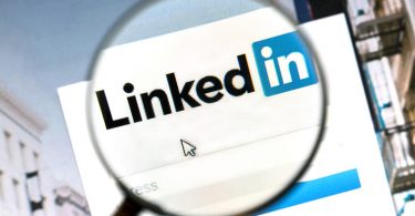 How to Get Noticed on LinkedIn