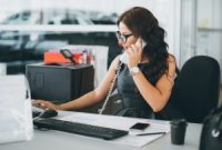 How to become an administrative assistant with no experience