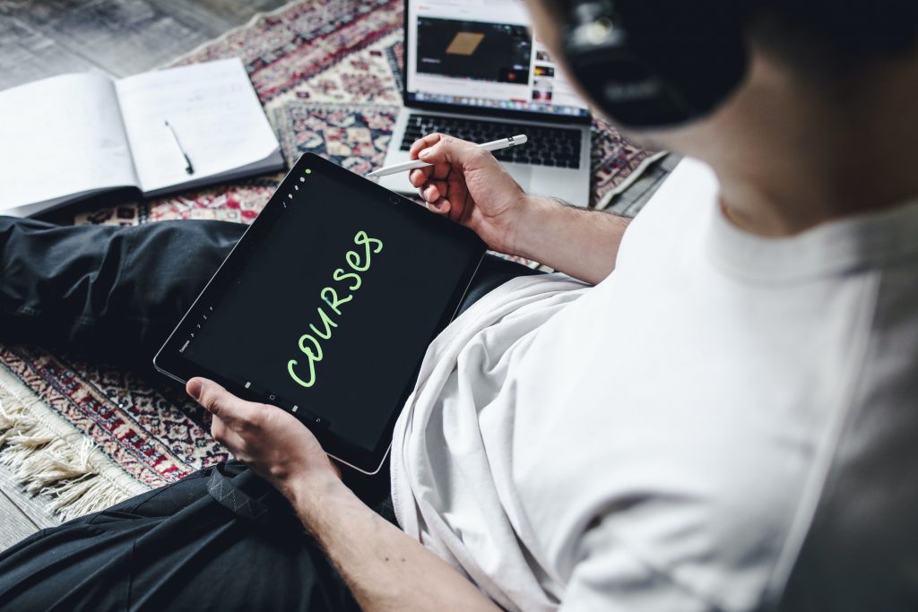 18 best short term courses with a High Salary