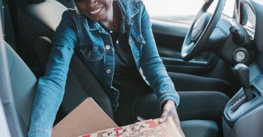 How to Get Car Food Delivery Insurance in the UK