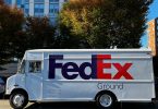 Does FedEx hire felons