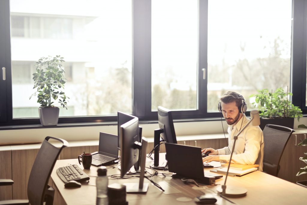 How to Answer a Customer Service Calls