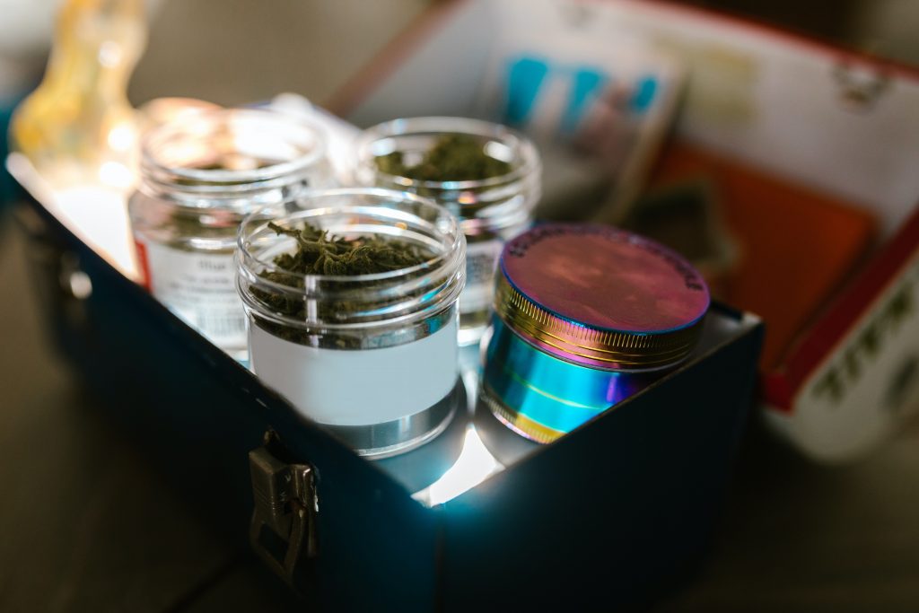 How to Become a Budtender