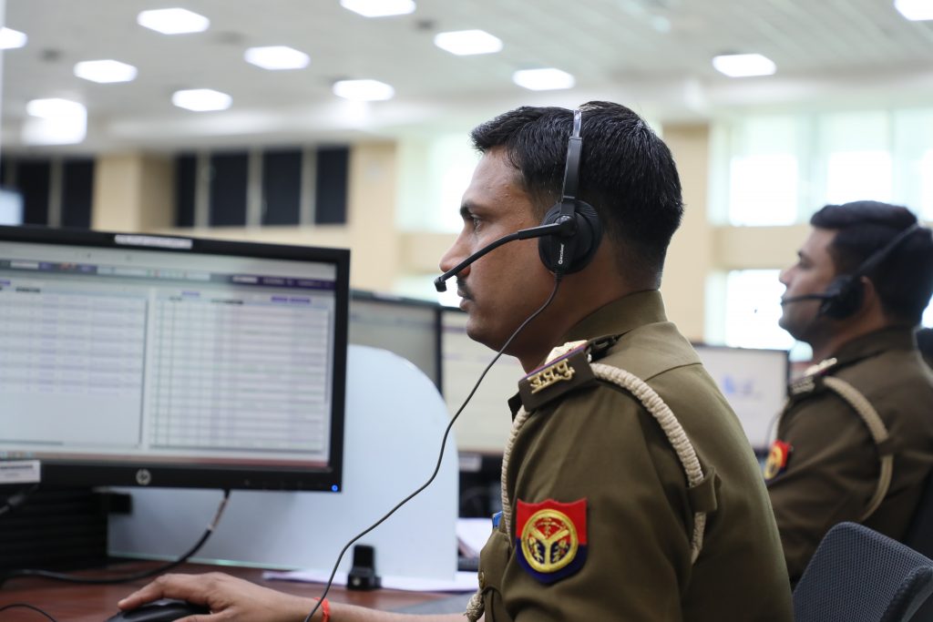 Easy Ways to Become 911 Dispatcher