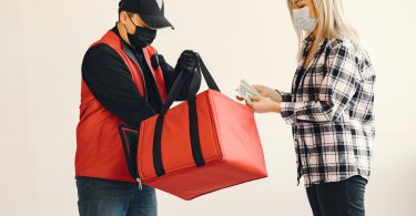 Food Delivery That Accepts Cash