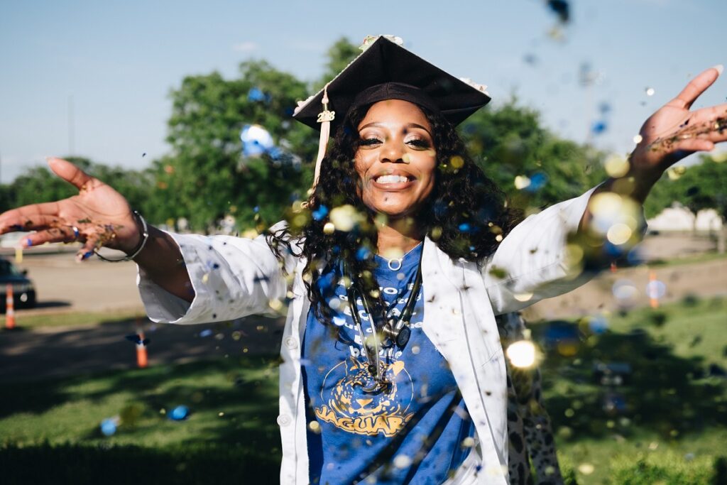 20 Best Undergraduate Scholarships in Canada for Africans