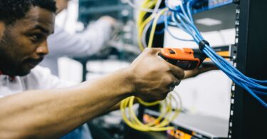 How to Apply for Fly-in, Fly-out Electrician Jobs in Canada