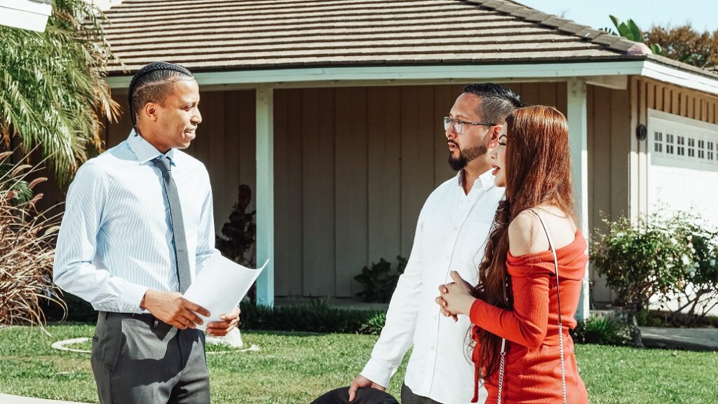 How to Become a Real Estate Agent in Manitoba