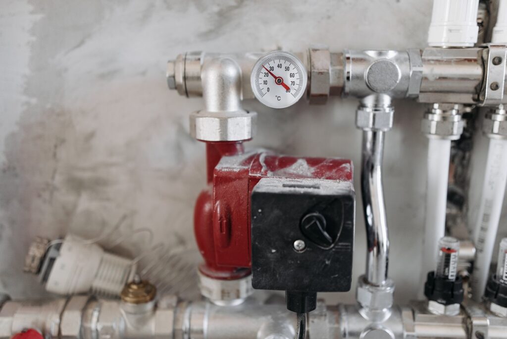 How to Convert a Gas Furnace to Electric 