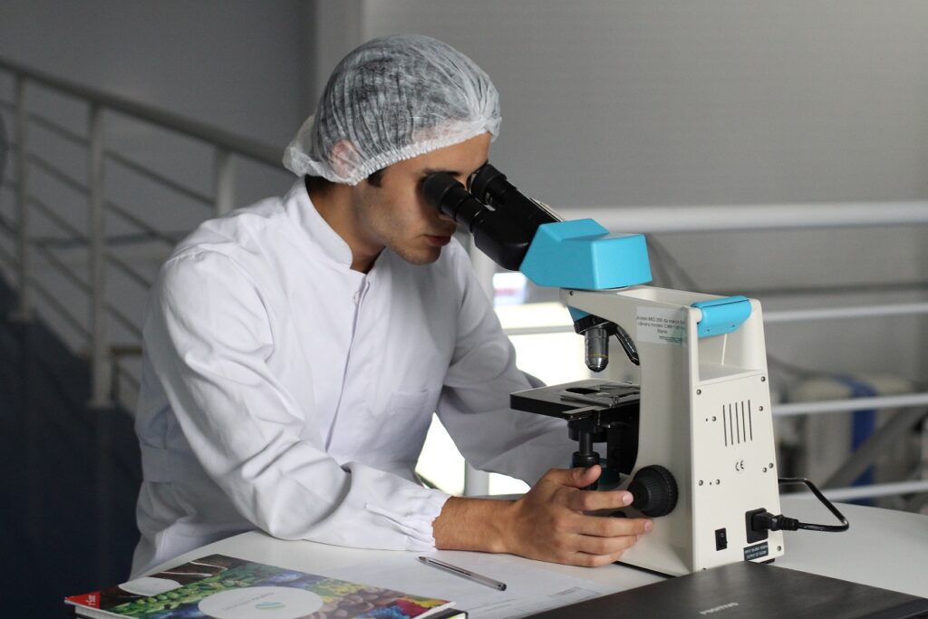 How to Get a Medical Laboratory Job in Canada