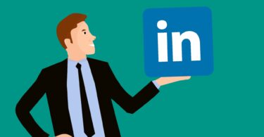 10 Best Ways to Boost Your LinkedIn Profile When You Only Have 10 Minutes