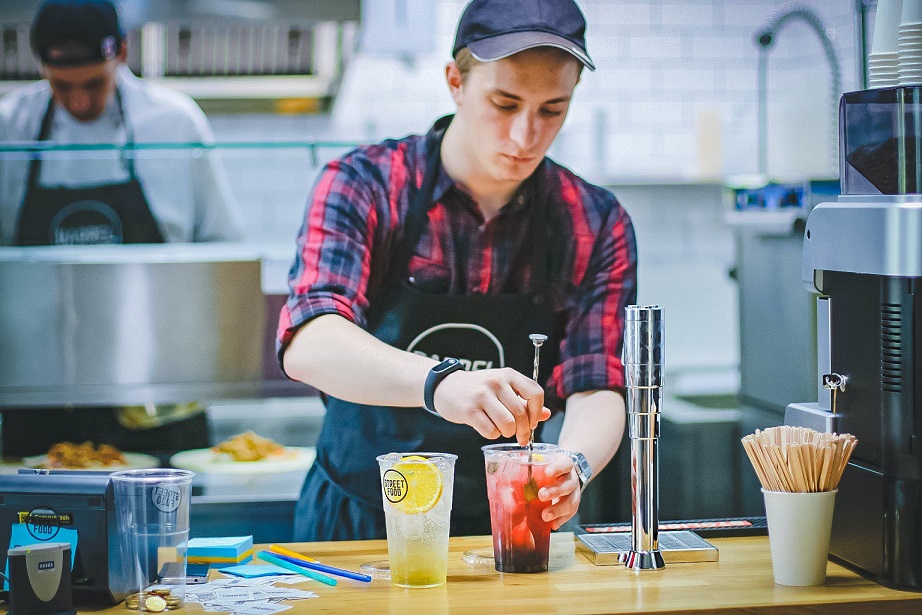 20 Jobs That Pay $30 An Hour (Without A College Degree )