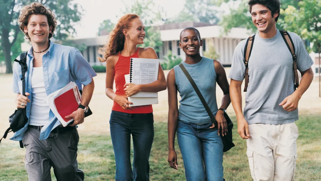 Study-In-Canada: International Student Grants
